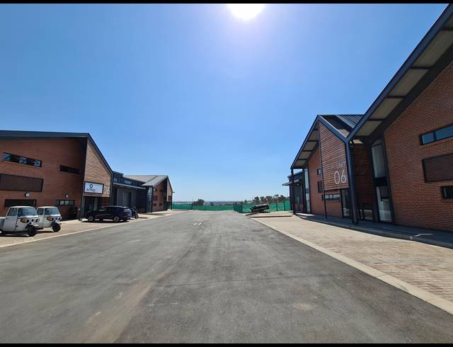 877M² WAREHOUSE TO LET IN RIVERSANDS